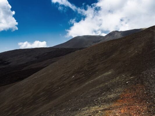 How to choose an excursion on Etna: a complete guide