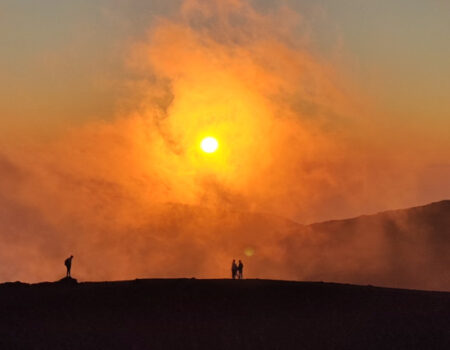 trekking sull' Etna, Tra fuoco e paesaggi