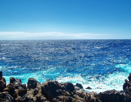 Guardando il mare: Catania e Aci Trezza