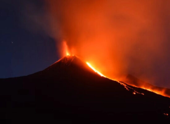 sinfonia tra mitologia e fuoco con Etna Moving